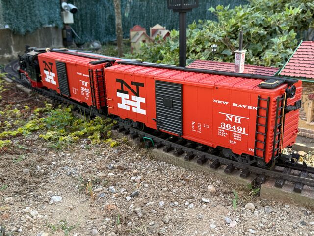 LGB 28003 Rügen Dampflok 994632-8
LGB 40971 New Haven Boxcar