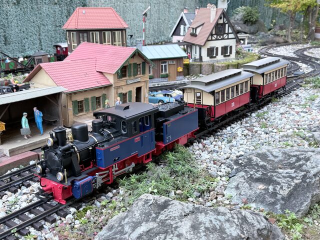 LGB 20261 Nicki & Frank S 1995
