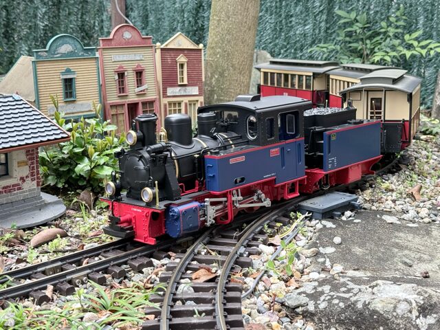 20261 Nicki & Frank S 1995